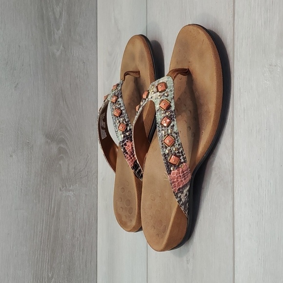 Vionic Women Floriana Leather Toestpost Thong Comfort Sandals Flats shoes sz 7 - Picture 2 of 11